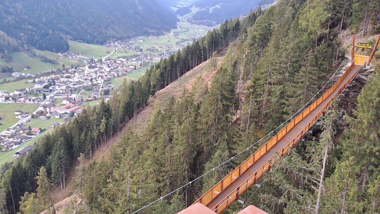 Hängebrücke über Neustift Hängebrücke über Neustift